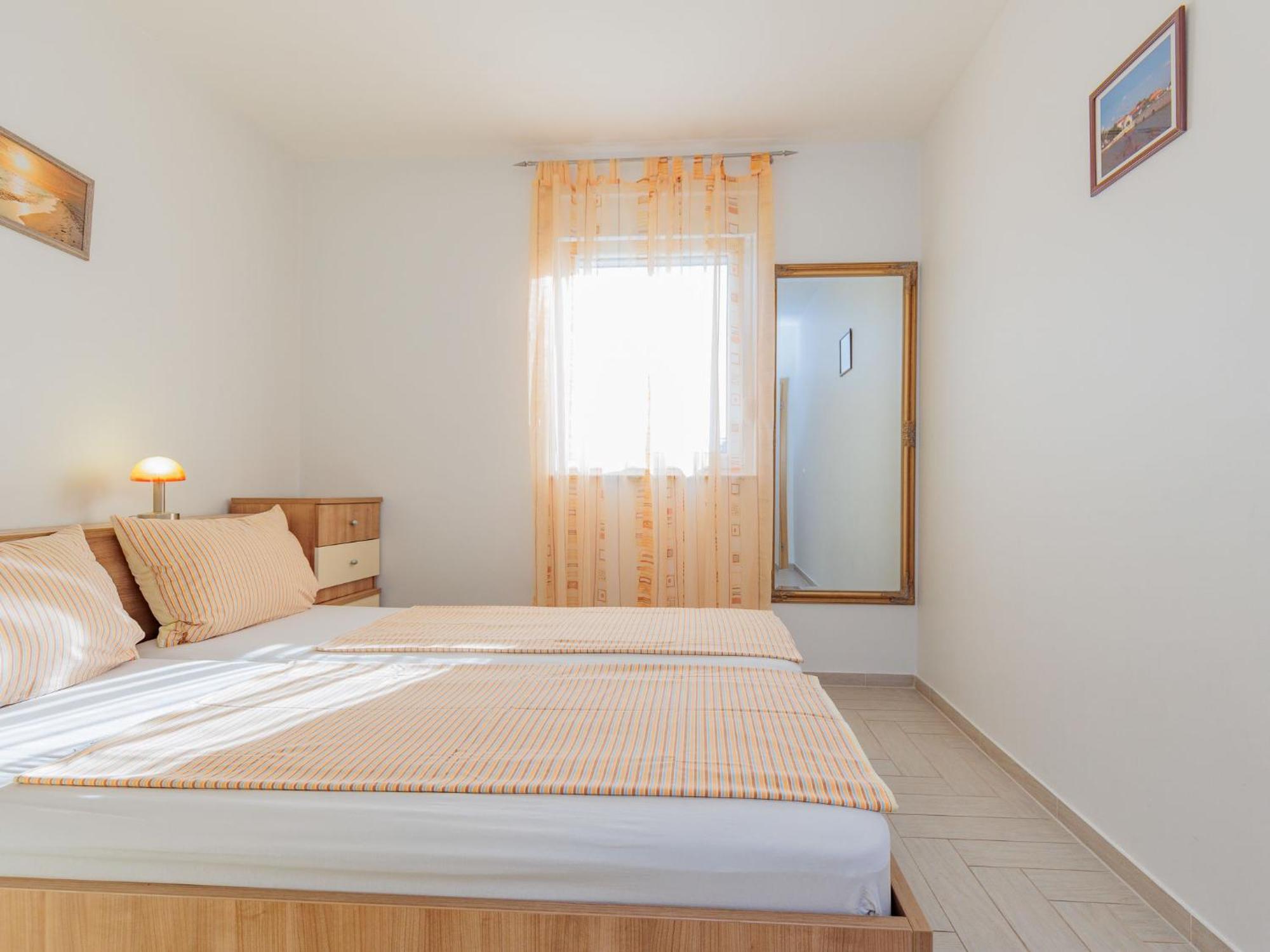 Apartment Mlasina-3 By Interhome Nin Exteriér fotografie