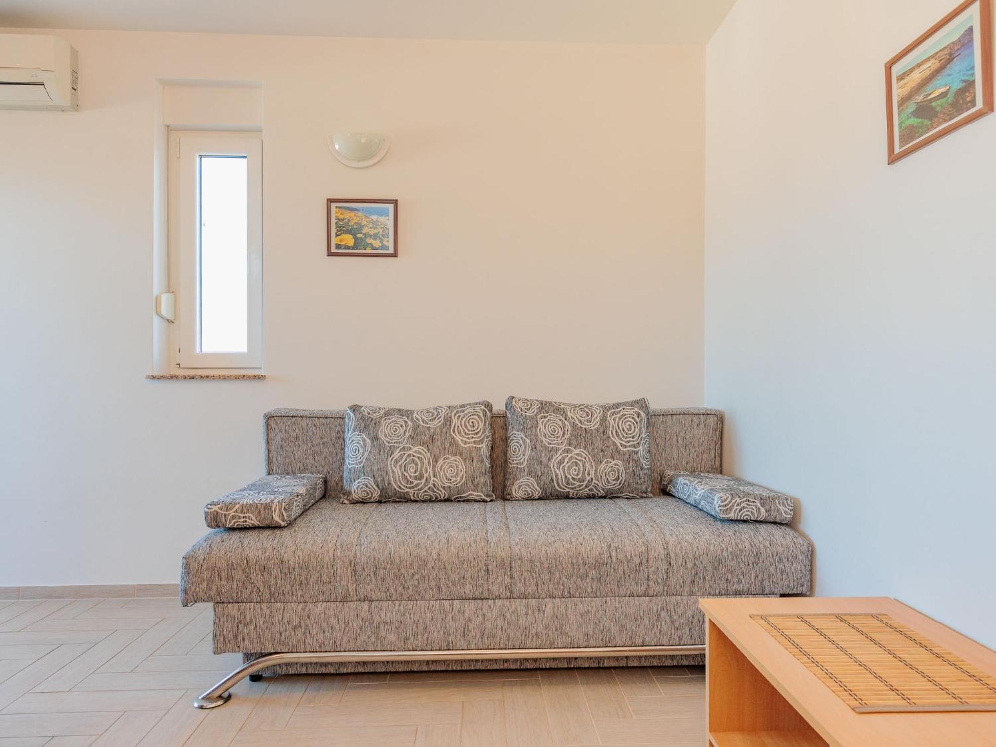 Apartment Mlasina-3 By Interhome Nin Exteriér fotografie