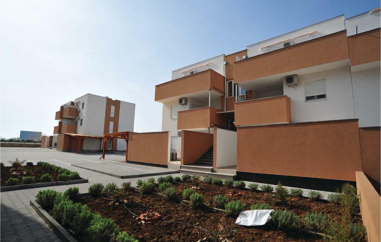 Apartment Mlasina-3 By Interhome Nin Exteriér fotografie